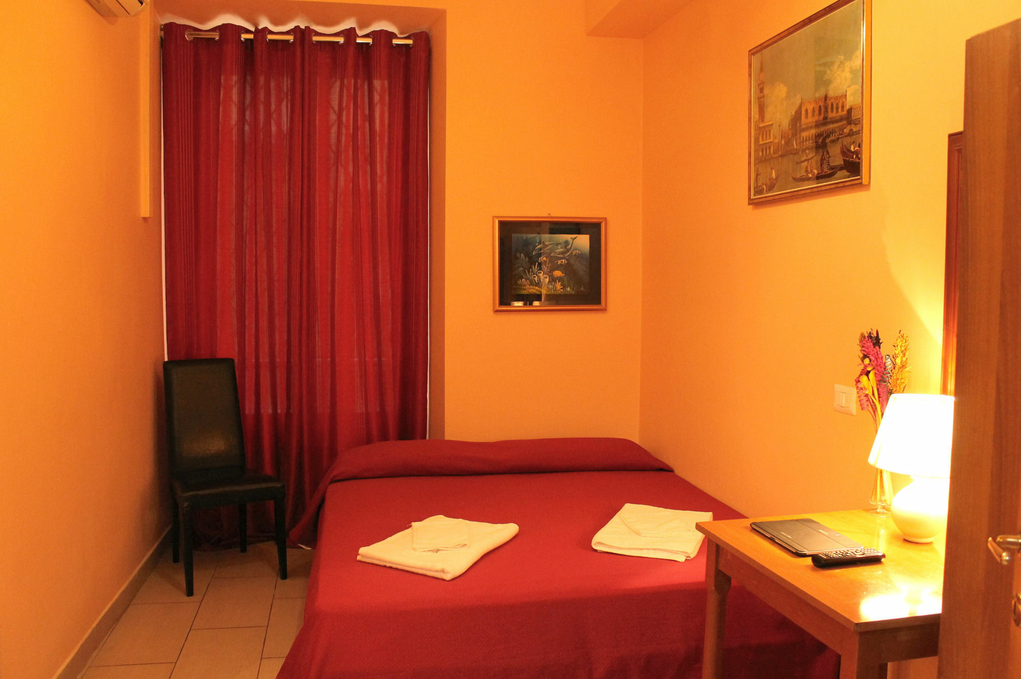 Roma Castle Termini Hotel Eksteriør billede